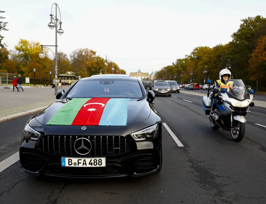 Berlin'de zafer konvoyu 14 Berlin'de zafer konvoyu 14