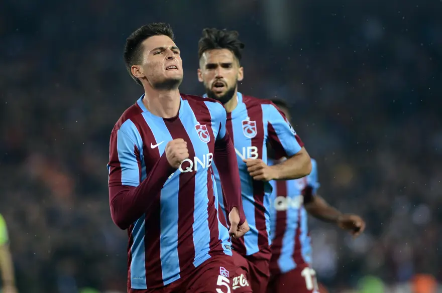 Cenk Tosun, Medical Park Arena'da tarihe geçti 9