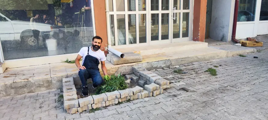 Yol ortasında karpuz çıktı! Görenler hayrete düştü 2 Yol ortasında karpuz çıktı! Görenler hayrete düştü 2