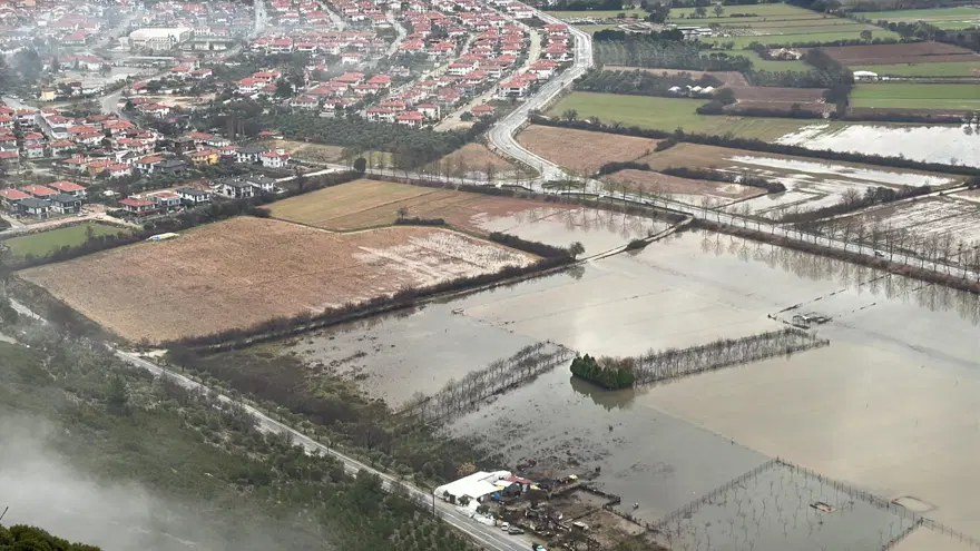 Muğla’da tarımarazileri su altında kaldı 