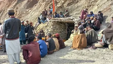 Pakistan’da maden çökmüştü: 12 kişinin cansız bedenine ulaşıldı