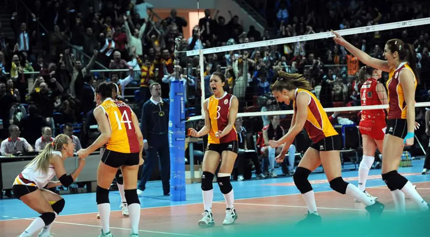 Galatasaray kupanın ucundan tuttu 8