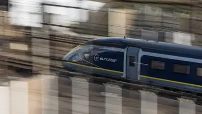 İki kişi öldü, kablolar çalındı: Fransa’da demiryolu ulaşımında kaos sürüyor