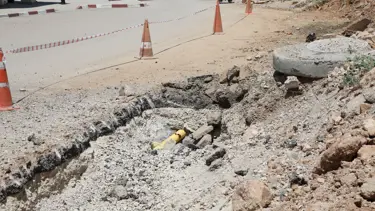 Doğalgaz borusu delindi, hastane boşaltıldı