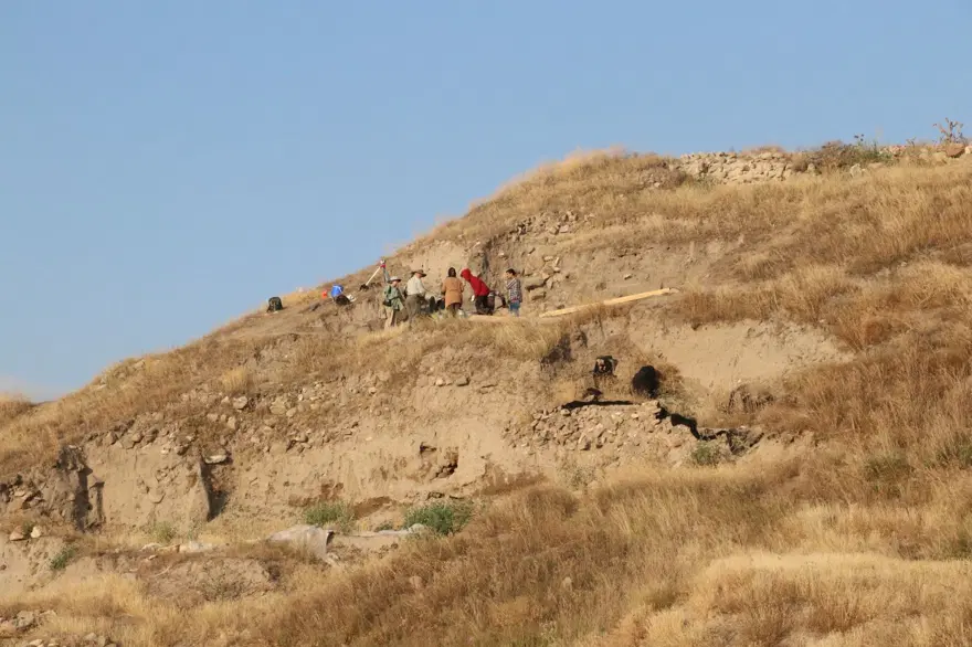 Yozgat Çadır Höyük'te arkeolojik kazılar 4 Yozgat Çadır Höyük'te arkeolojik kazılar 4