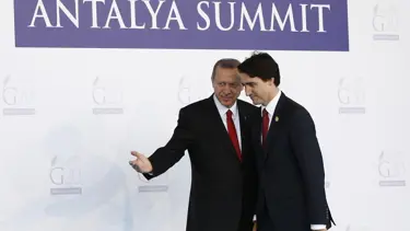 Kanada Başbakanı Trudeau'dan Rus uçağı açıklaması