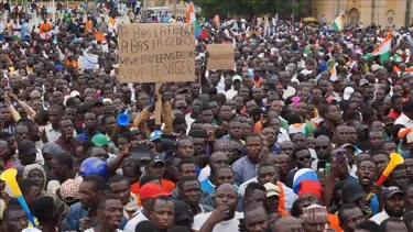 Nijer'in Fransa'nın Niamey Büyükelçisi'ne verdiği süre doldu