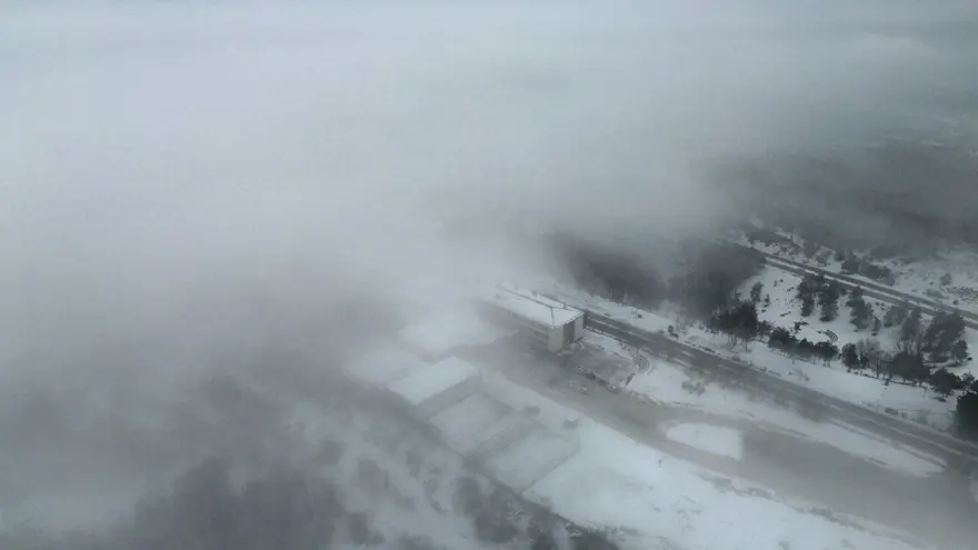 Görüş mesafesi 10 metreyi buldu: Şehir siste kayboldu 3