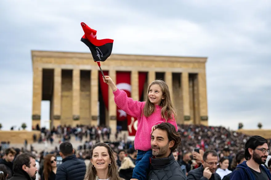 Anıtkabir'e 10 Kasım'da rekor ziyaret 4 Anıtkabir'e 10 Kasım'da rekor ziyaret 4