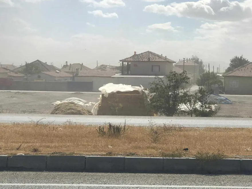 Konya'da kum fırtınası: Görüş mesafesi 20 metreye düştü 5 Konya'da kum fırtınası: Görüş mesafesi 20 metreye düştü 5