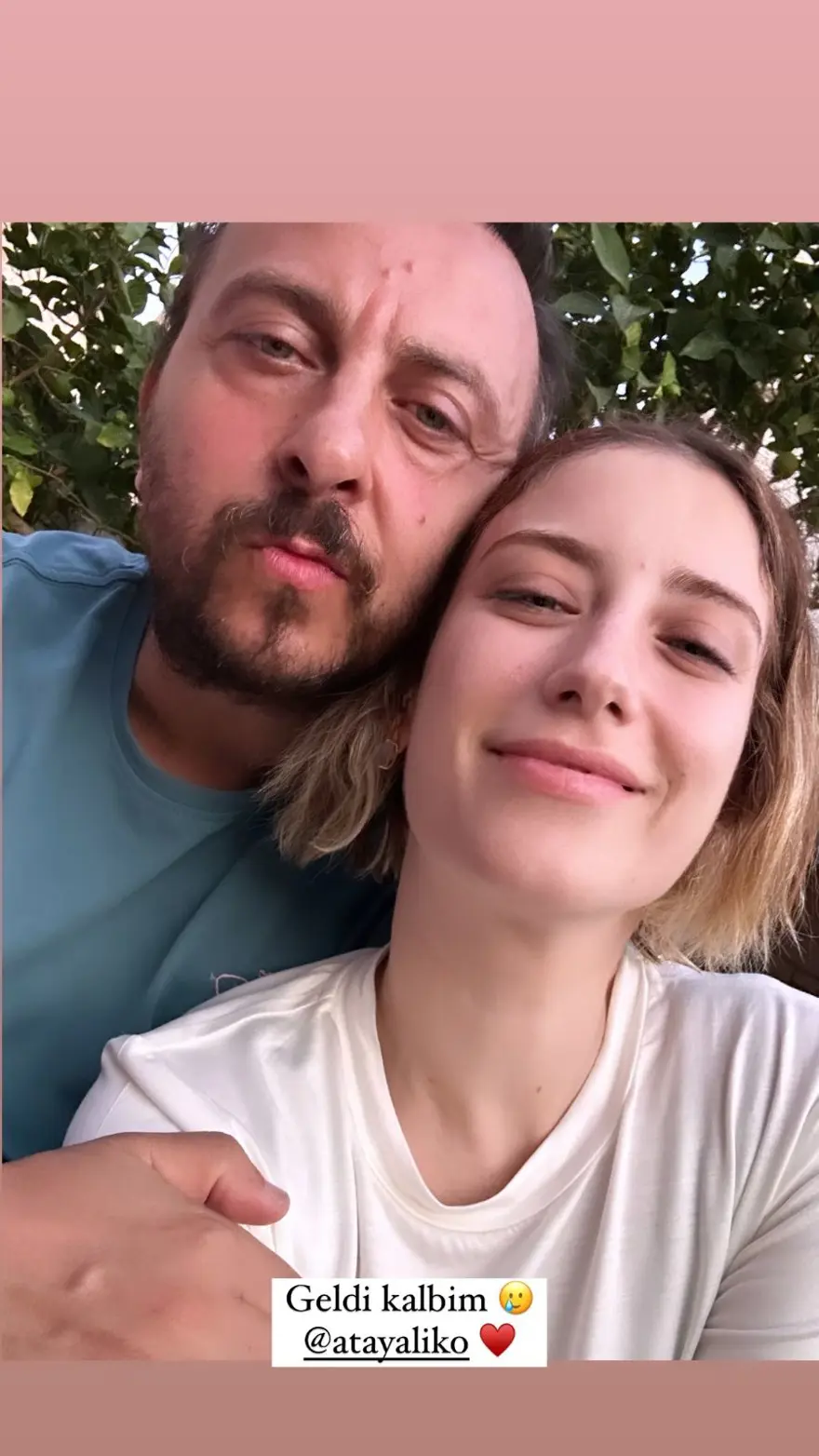 Hazal Kaya'dan Ali Atay ile romantik poz: Geldi kalbim 3
