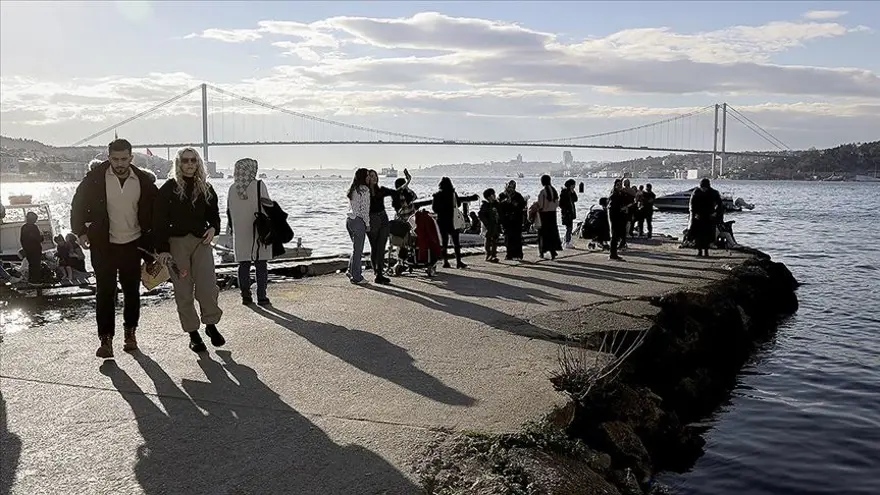 Sıcaklıklar daha da artacak! İstanbul'da termometreler 19 dereceyi gösterecek 