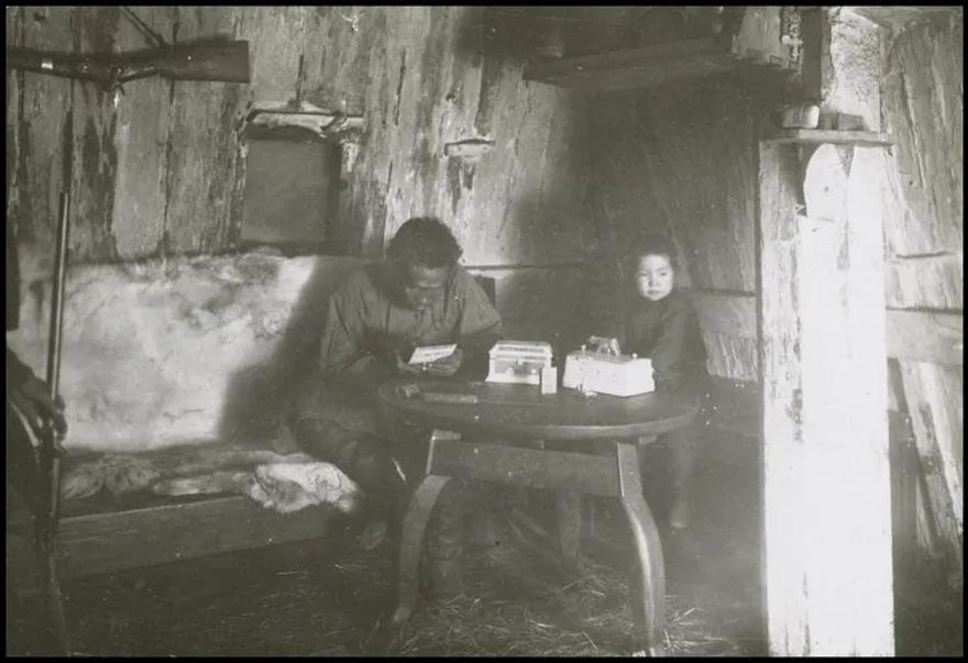 Bilim kurgu değil Türk boylarının 111 yıllık fotoğrafları. Gizemli heykeller, gelişmiş aletler, tanıdık kıyafetler (106 fotoğrafla gizemli Türk tarihi) 74