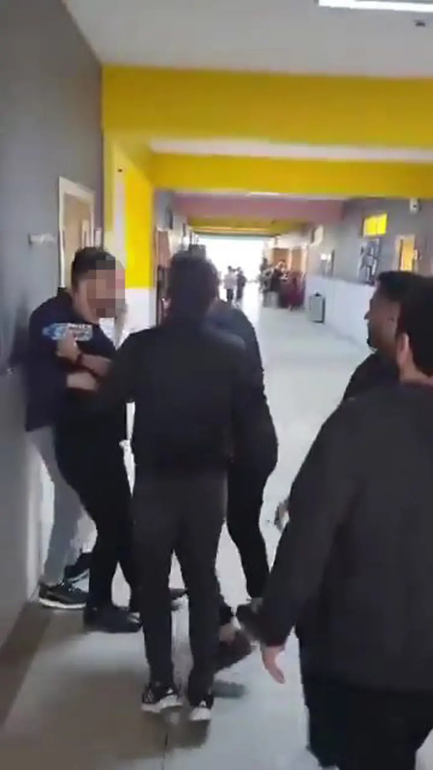 Sınıfı basıp öğretmenlere saldıranlar 300’er bin lira kefaletleserbest kaldı 