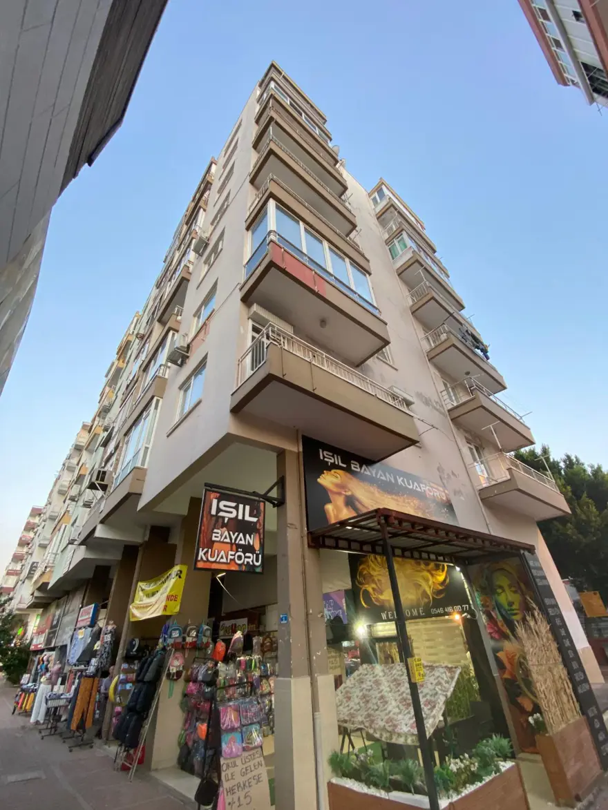 Apartman çatısında mangal keyfi itfaiyeyi alarma geçirdi 5 Apartman çatısında mangal keyfi itfaiyeyi alarma geçirdi 5