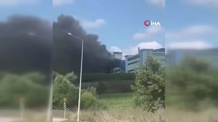 Hadımköy’de fabrika yangını kontrol altında 3