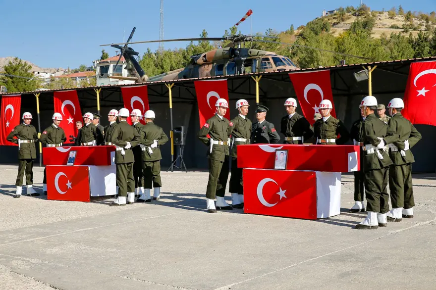 Pençe-Şimşek şehitleri için tören 4