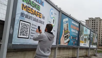 Kare kod ile evlere maske ve dezenfektan hizmeti