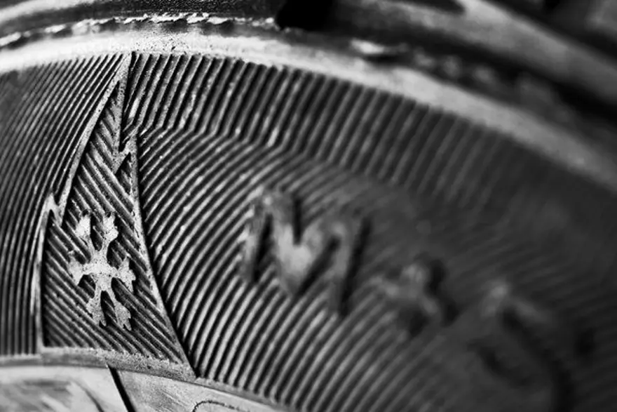 Kış lastiği alırken nelere dikkat etmek gerekiyor? Üstündeki işaretler ne anlama geliyor? (1 Aralık'ta zorunlu olacak) 4