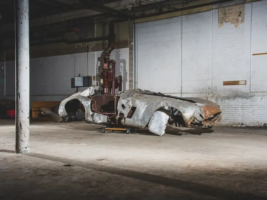 1954 model hurda Ferrari 2 milyon dolara satıldı 16