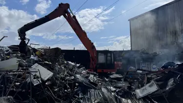 Bursa'da hurdalıkta yangın