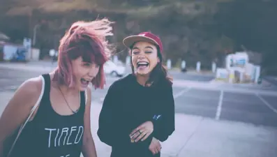 Kimseyi kırmadan şaka yapmanın tüyoları