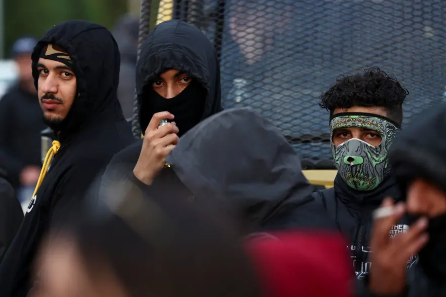 "BİZİ TEMSİL ETMİYORLAR" 2 "BİZİ TEMSİL ETMİYORLAR" 2