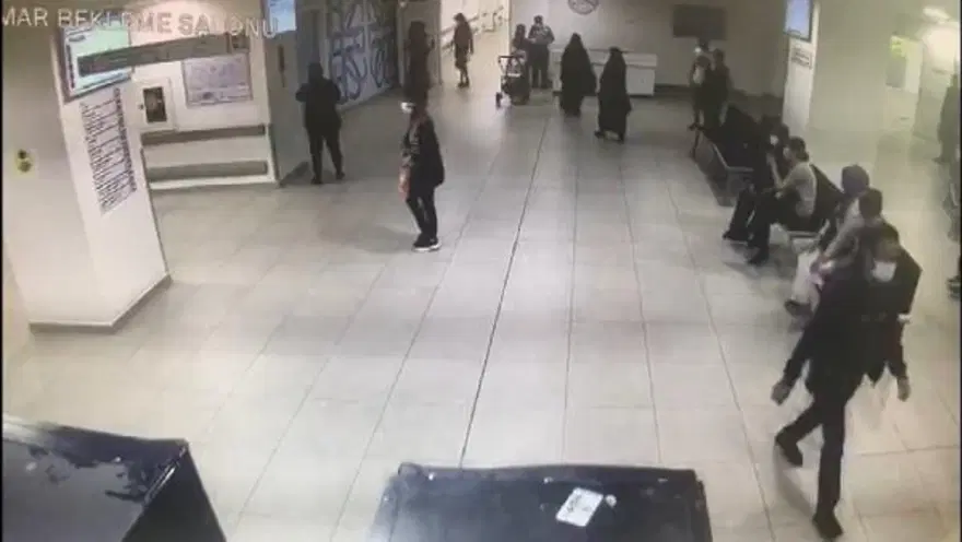 Şişli'de hastaneden bebek kaçırmaya çalıştı: Kendi bebeğime benzettim 3 Şişli'de hastaneden bebek kaçırmaya çalıştı: Kendi bebeğime benzettim 3