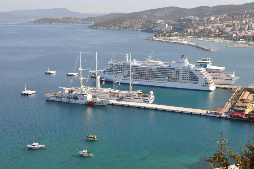 kuşadası, kruvaziyer gemisi 3