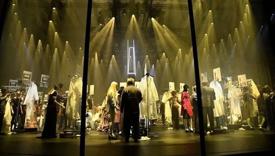 Corona virüs gösteri dünyasını vurmaya devam ediyor (Müzeden filme, defileden konsere) 7