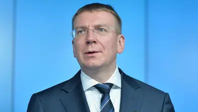 AB'nin ilk eşcinsel devlet başkanı