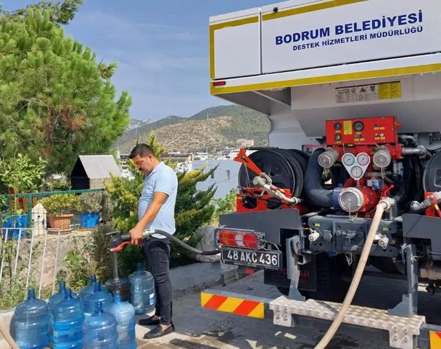 Barajlarkurudu, Bodrum’da su sorunu başladı | Belediye tankerlerle su taşıyor 