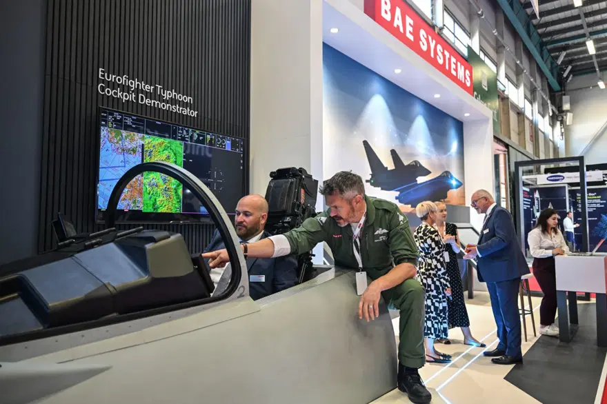 İstanbul'da savunma sanayii fuarı | Milli Muharip Uçak KAAN'ın 2028'de Türk motoruyla uçması planlanıyor İstanbul'da savunma sanayii fuarı | Milli Muharip Uçak KAAN'ın 2028'de Türk motoruyla uçması planlanıyor