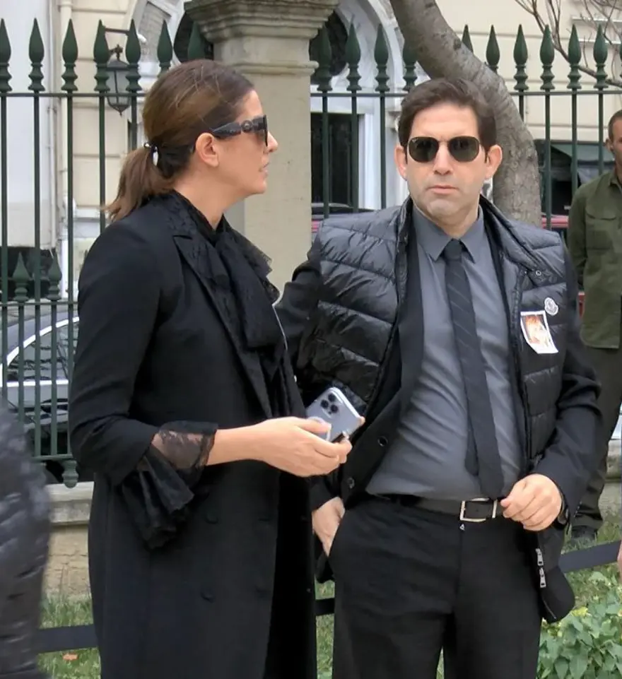 İş insanı Dilek Ertek için gıyabi cenaze namazı 6