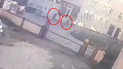 Bursa’da sokak ortasında dehşet: Abla ve kardeşi tüfekle vuruldu