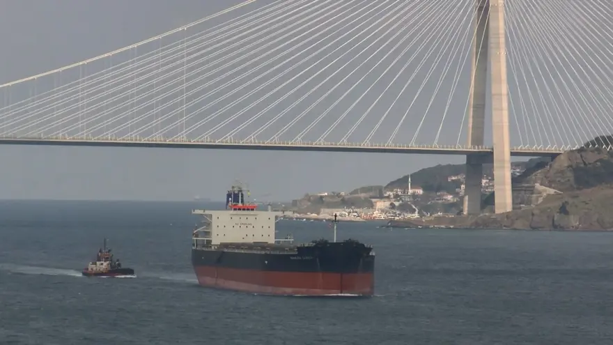 Ukrayna açıklarında füze isabet eden gemi İstanbul'da 3