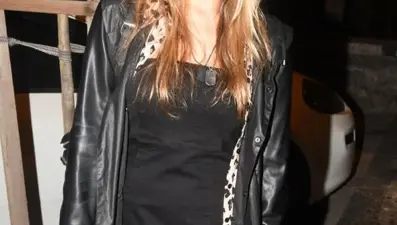 İrem Derici: Fotoğraflarda güzel çıkmak için yaptırdım