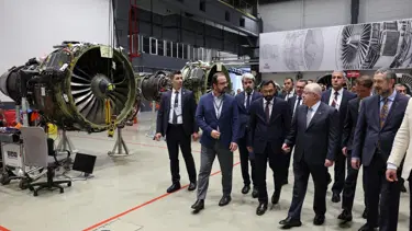 Bakan Güler, Atatürk Havalimanı'nda THY'yi ziyaret etti