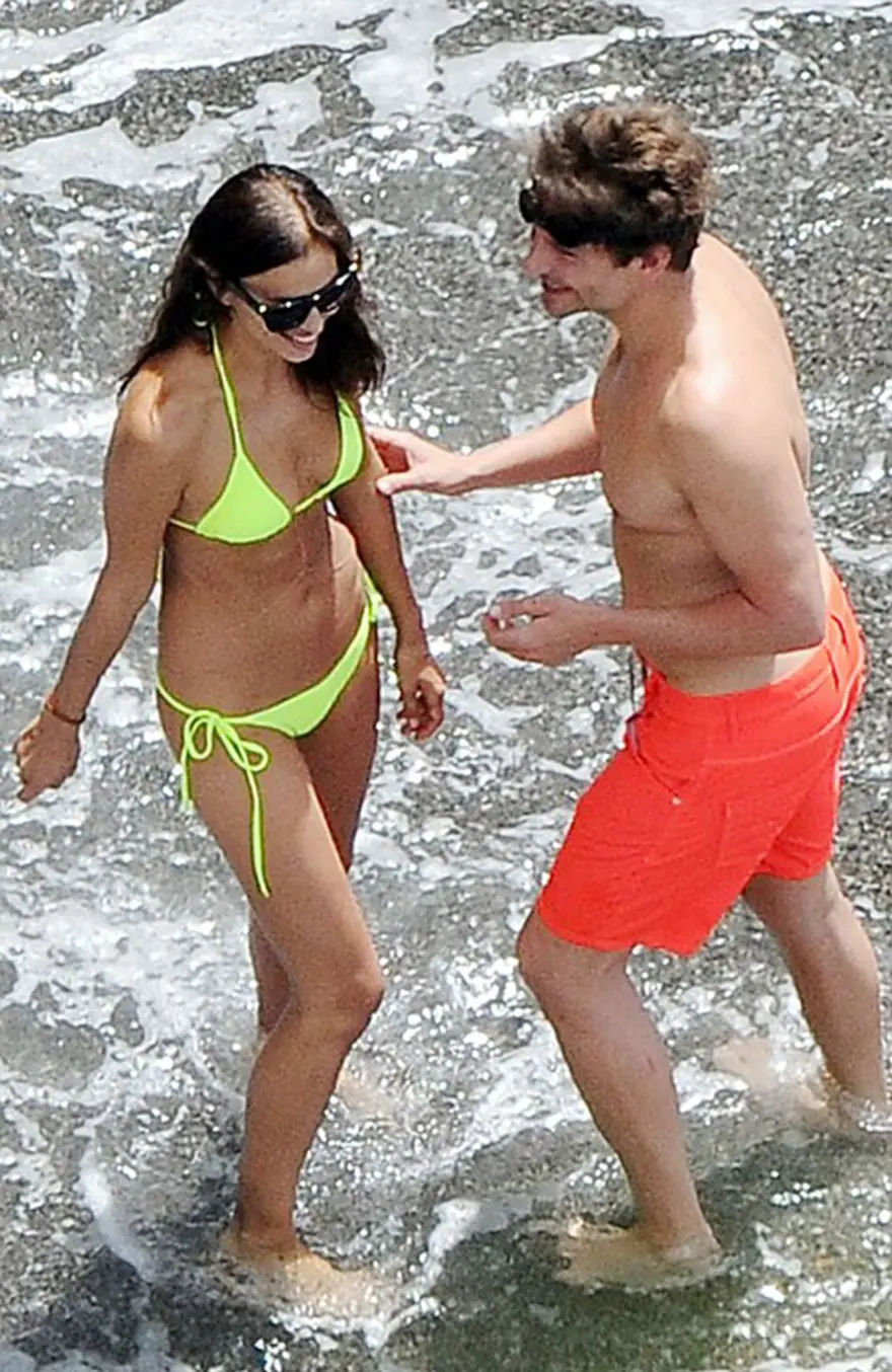 Bradley Cooper ve Irina Shayk tatile doymuyor 9