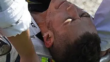 Rossi'nin bacağı kırıldı