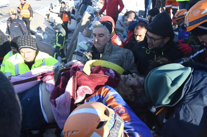 'Köpük' yerini buldu, 77 saat sonra kurtarıldı 12