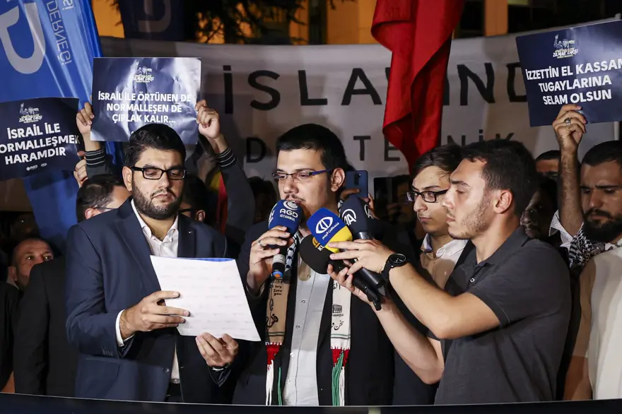 İSTANBUL'DA İSRAİL PROTESTOSU 11