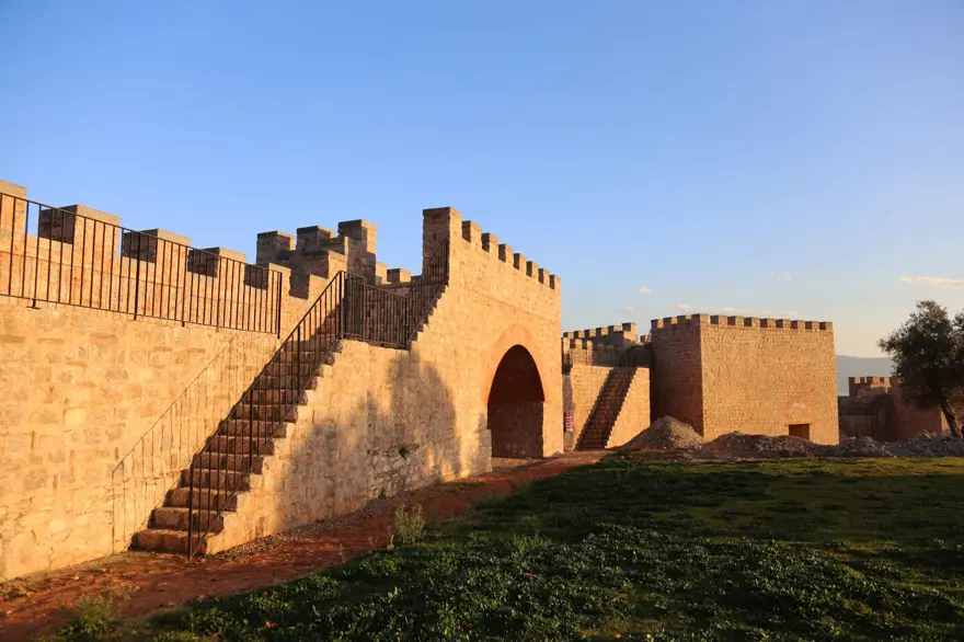 1400 yıllık tarihi Hereke Kalesi turizme açılmaya hazırlanıyor 3 1400 yıllık tarihi Hereke Kalesi turizme açılmaya hazırlanıyor 3