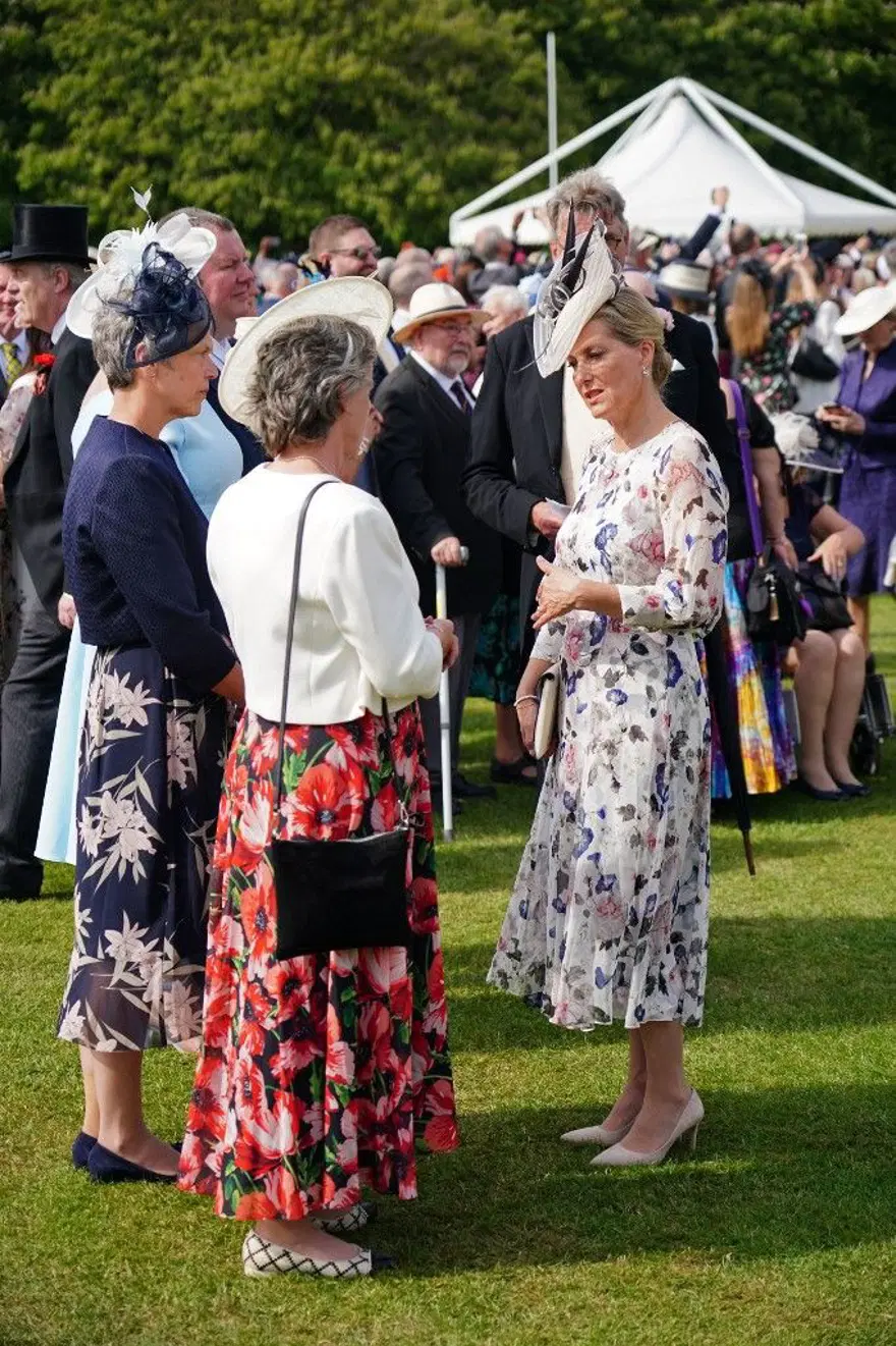 Kraliçe'nin Bahçe Partisi'nde ev sahibi Kate Middleton 6 Kraliçe'nin Bahçe Partisi'nde ev sahibi Kate Middleton 6