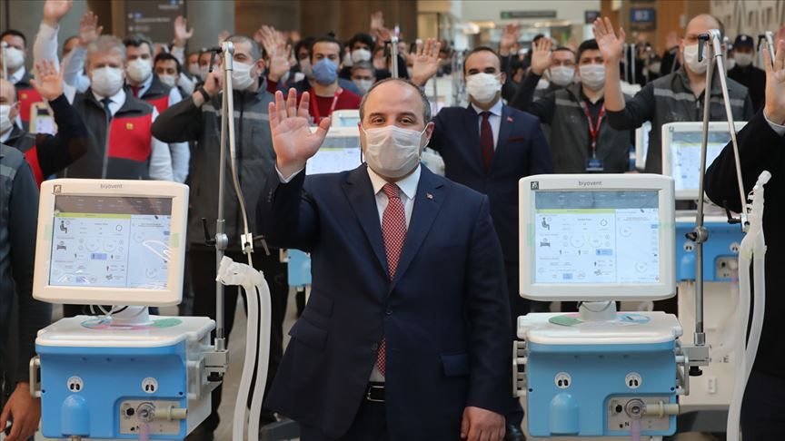 Bakan Varank yerli yoğun bakım solunum cihazının üretim sürecini anlattı