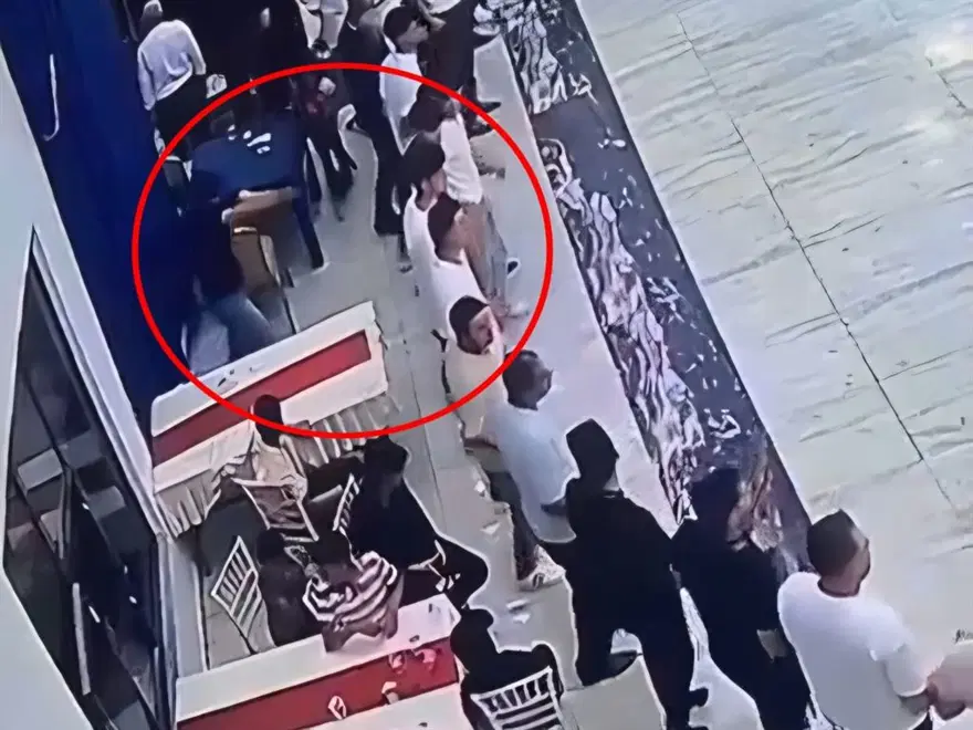 Üç arkadaş altı günde yaşamını yitirdi 3 Üç arkadaş altı günde yaşamını yitirdi 3