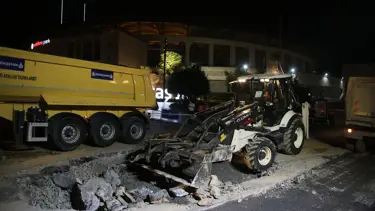 Beşiktaş'ta yolda çöken alan onarıldı (Yol trafiğe açıldı)