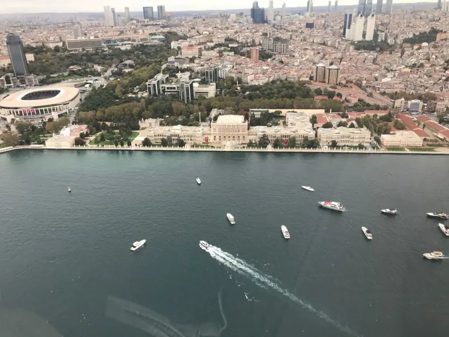 Vatandaşlar, Dolmabahçe Sarayı'nda Atatürk'ü andı 16