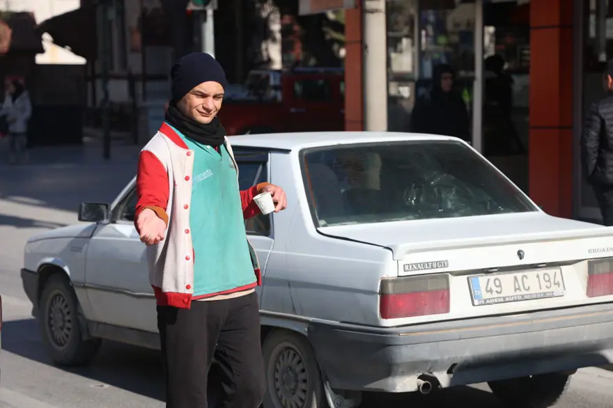 Dilenci sırrını açıkladı: İşimi severek yapıyorum 1