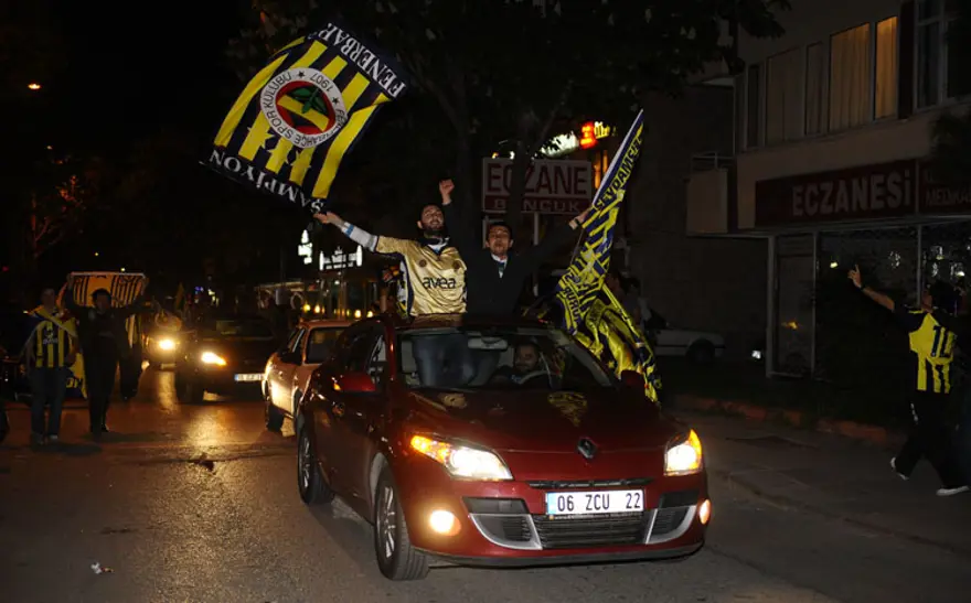 Her yer sarı lacivert 38